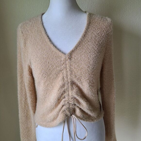 Ruched Altar'd State Sweater Large Cropped NEW Fitted V Neck Long Sleeve Cozy - Picture 8 of 12